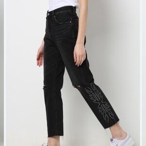 Levi’s 501 Black Canyon Distressed Straight Fit Jeans- Size 24